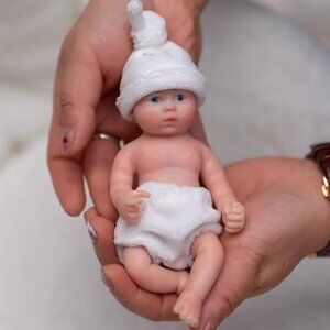Mini Reborn Baby Dolls Girl 6 Inch Soft Platinum Silicone Full Body Realistic